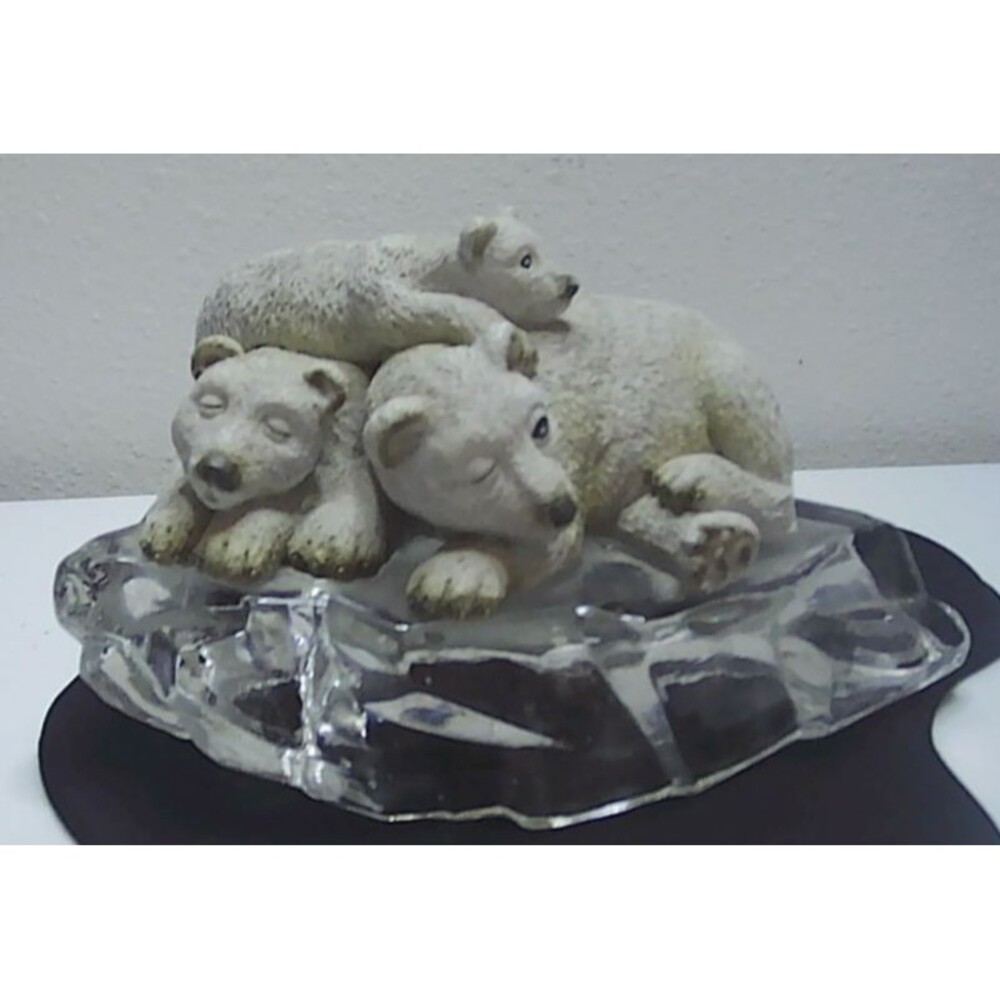 House of Loyd Family Of Polar Bears On Glass Ice Base 1995 Vintage 4”T 7”W